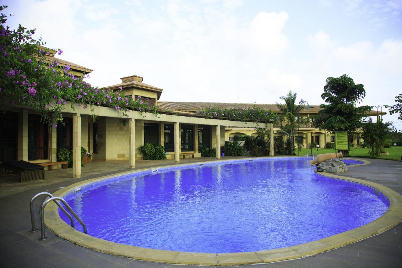 Hotel Sol Beni Abidjan Exterior foto
