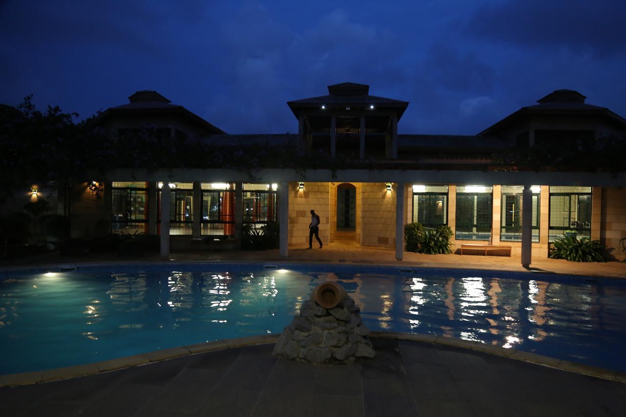 Hotel Sol Beni Abidjan Exterior foto