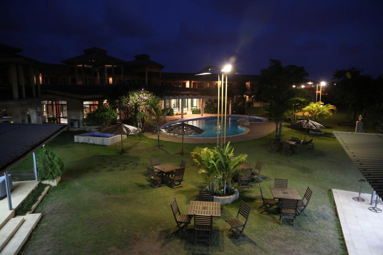 Hotel Sol Beni Abidjan Exterior foto