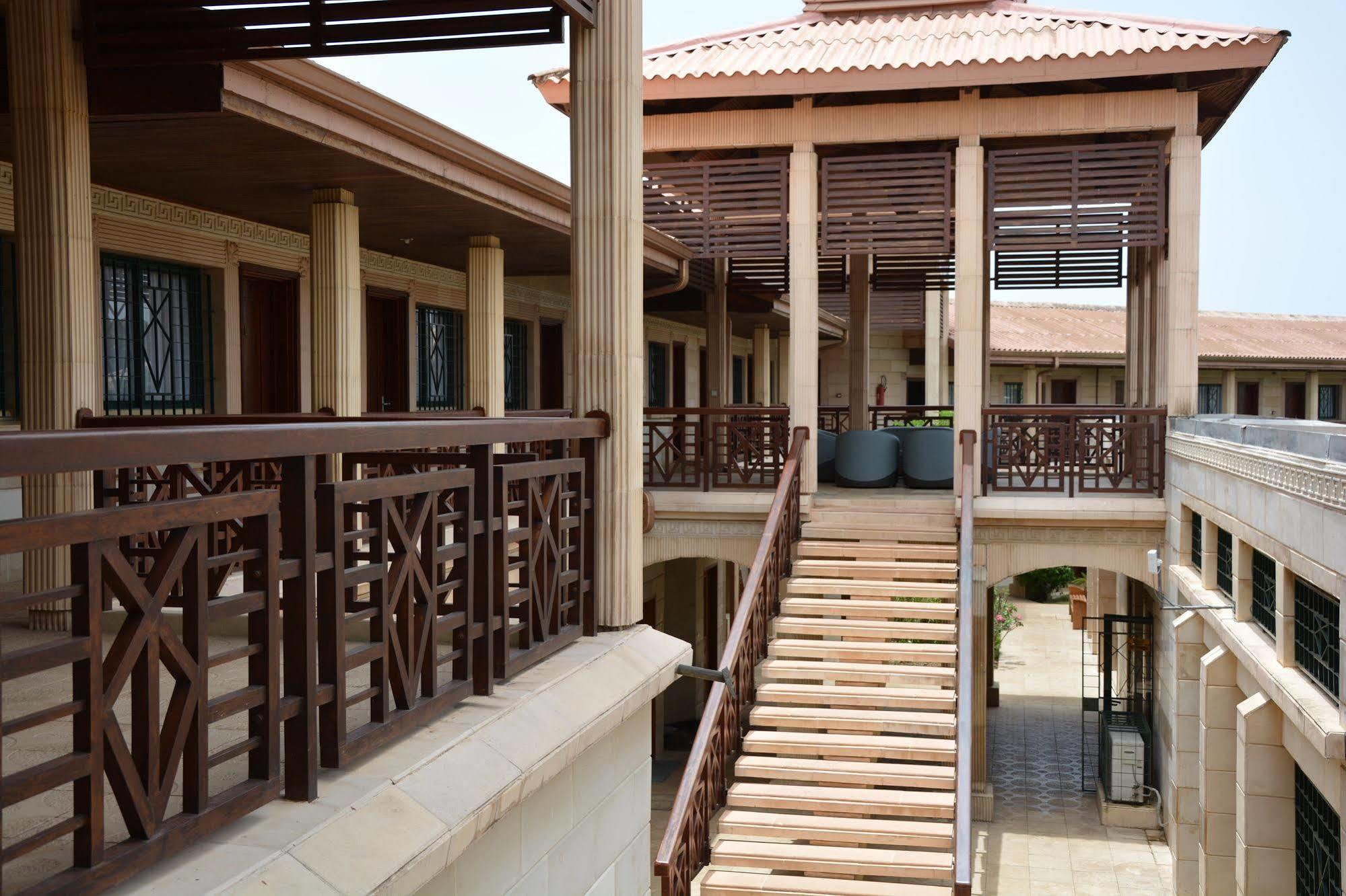 Hotel Sol Beni Abidjan Exterior foto