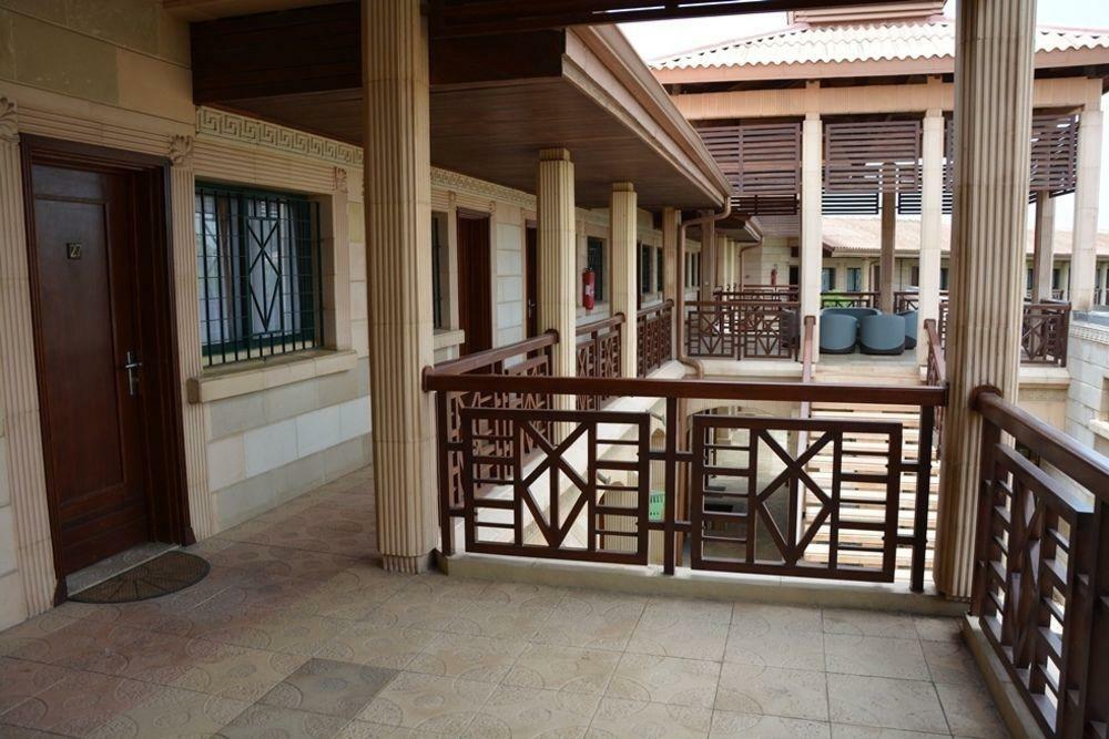 Hotel Sol Beni Abidjan Exterior foto
